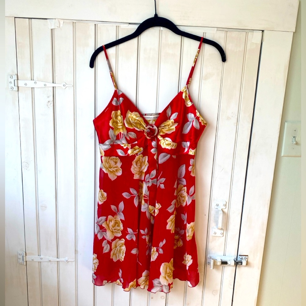Victoria Secret Vintage Slip Dress Size Small Red with Cream Floral